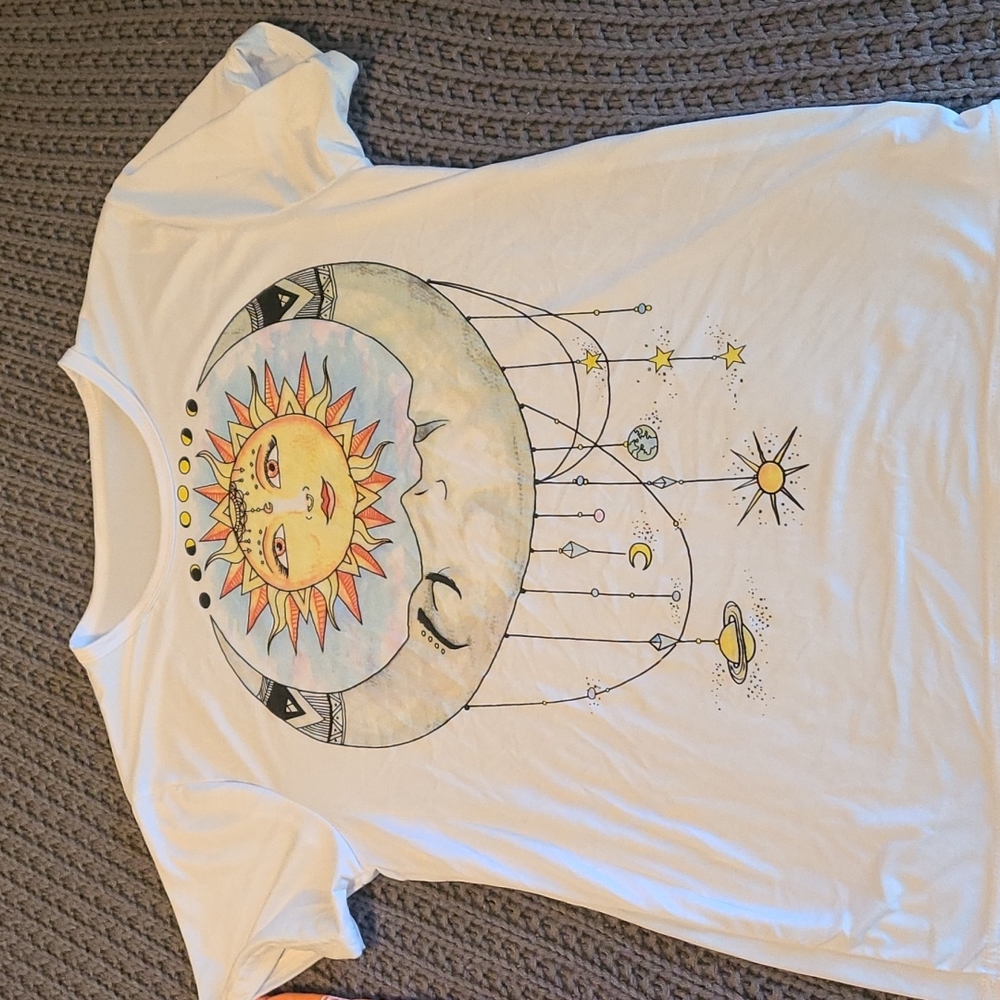 Old t-shirt bundle - Picture 8 of 9